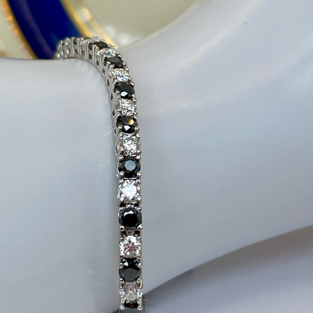 MY-COST‼️Sapphire Tennis Bracelet Silver 925 Black White Sapphires. 7ct